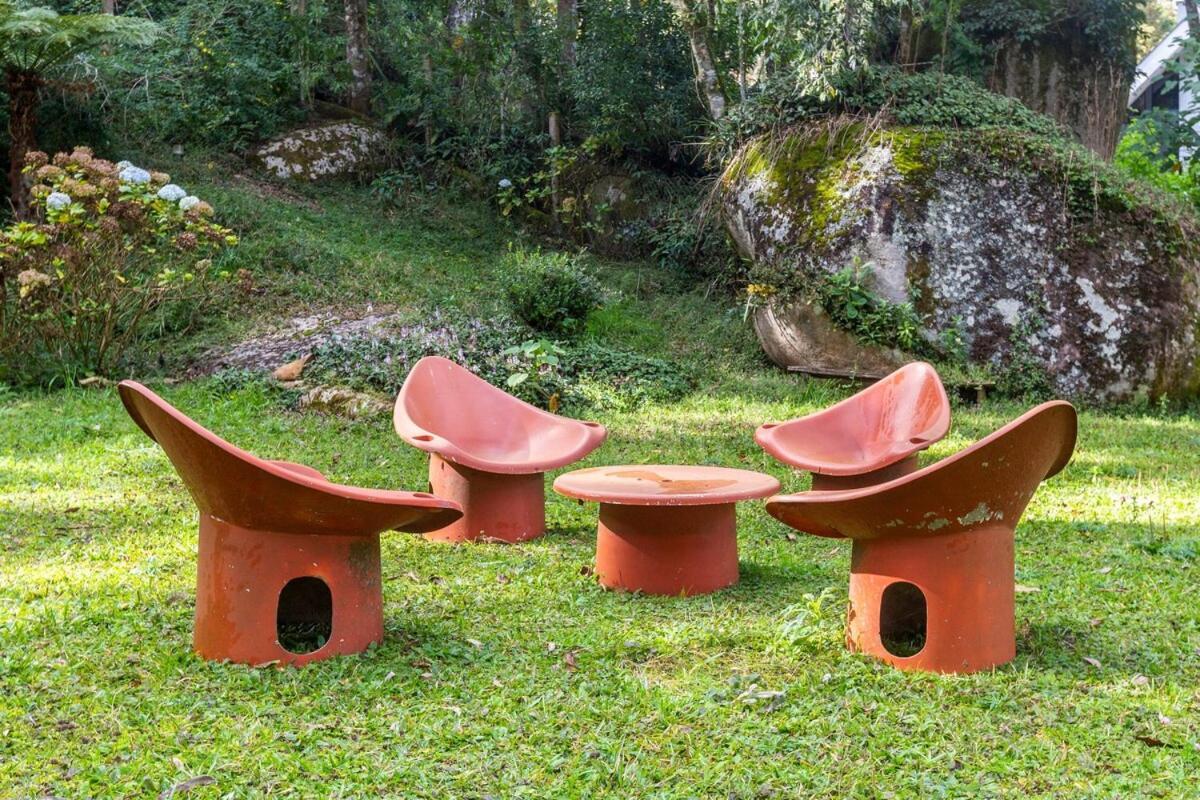 Em Terreno Amplo, Pet Friendly * Campos do Jordão