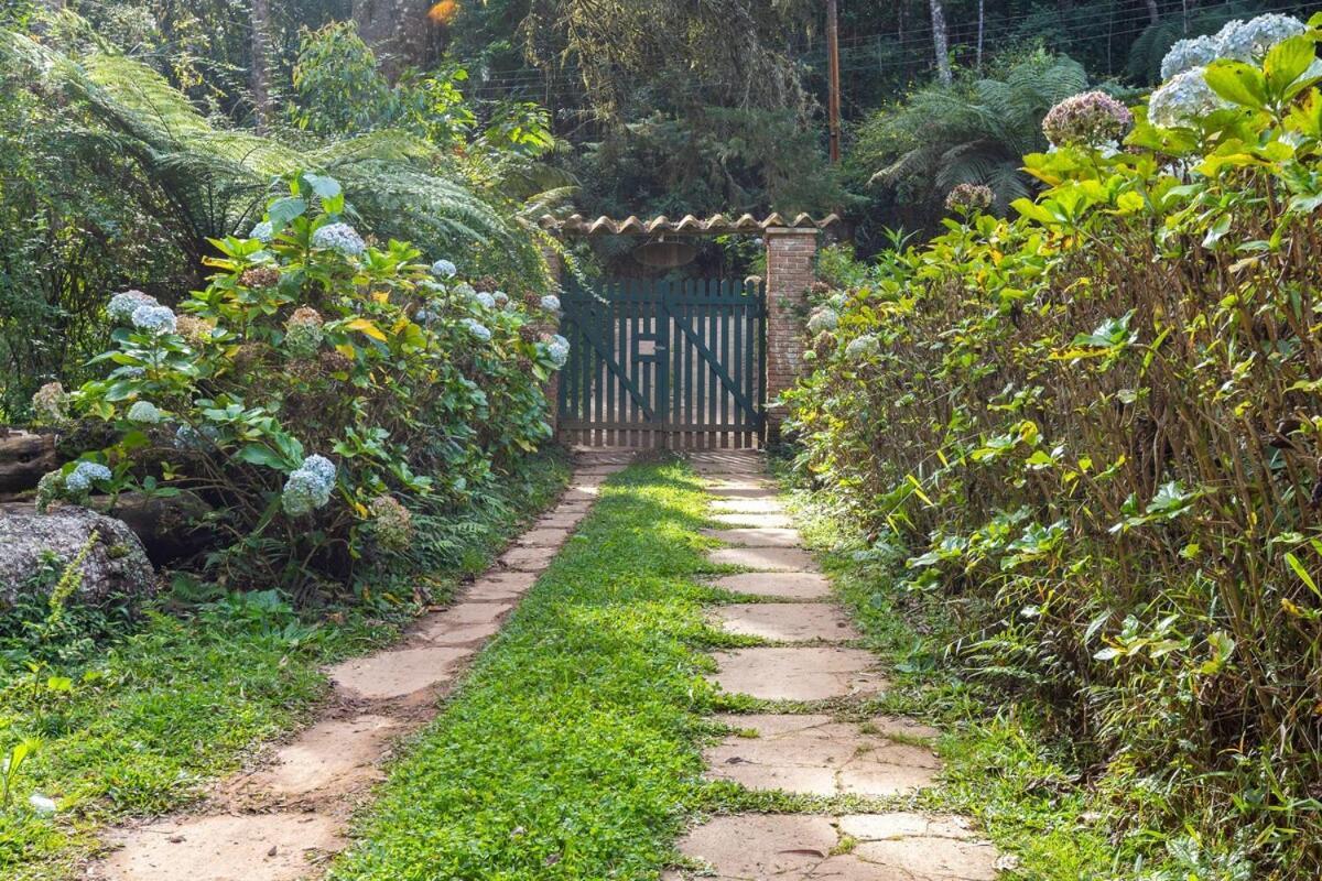 Em Terreno Amplo, Pet Friendly Casa de férias *